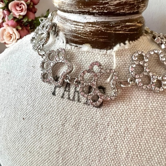 Adorable sparkling puppy paw bracelet. Stainless steel. Super sparkly 8” - Picture 5 of 10